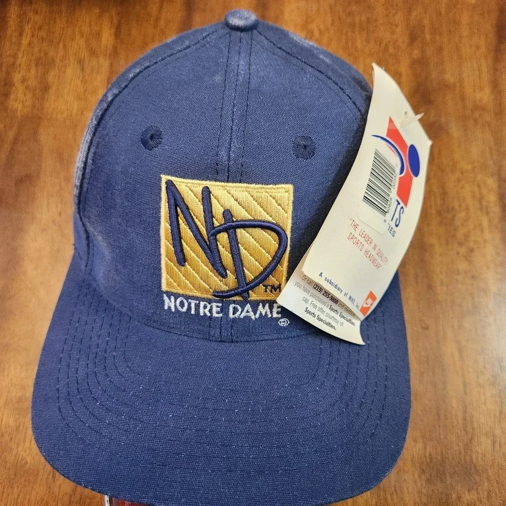 Vintage Notre Dame Fighting Irish‎ Hat Strapback Sports Specialties NCAA Read*